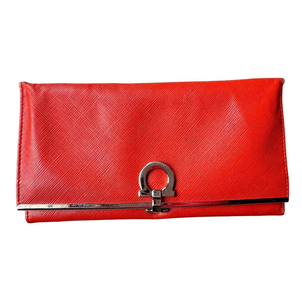 Salvatore Ferragamo Pamplona Pebble Red Leather Long Wallet
